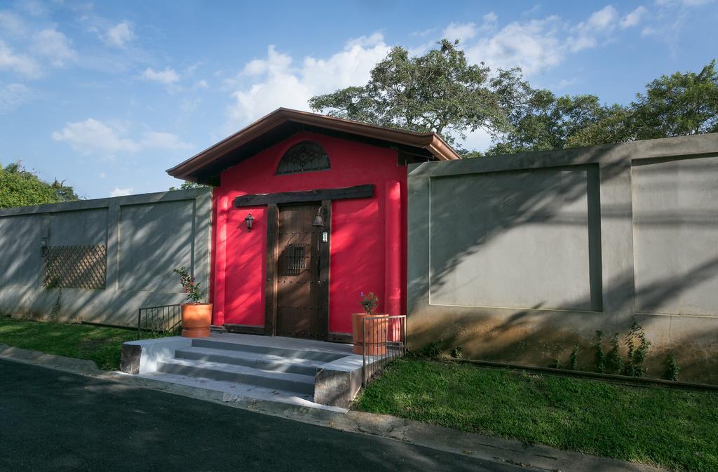 Airport Rio Segundo Studio Bed & Breakfast Alajuela Екстериор снимка
